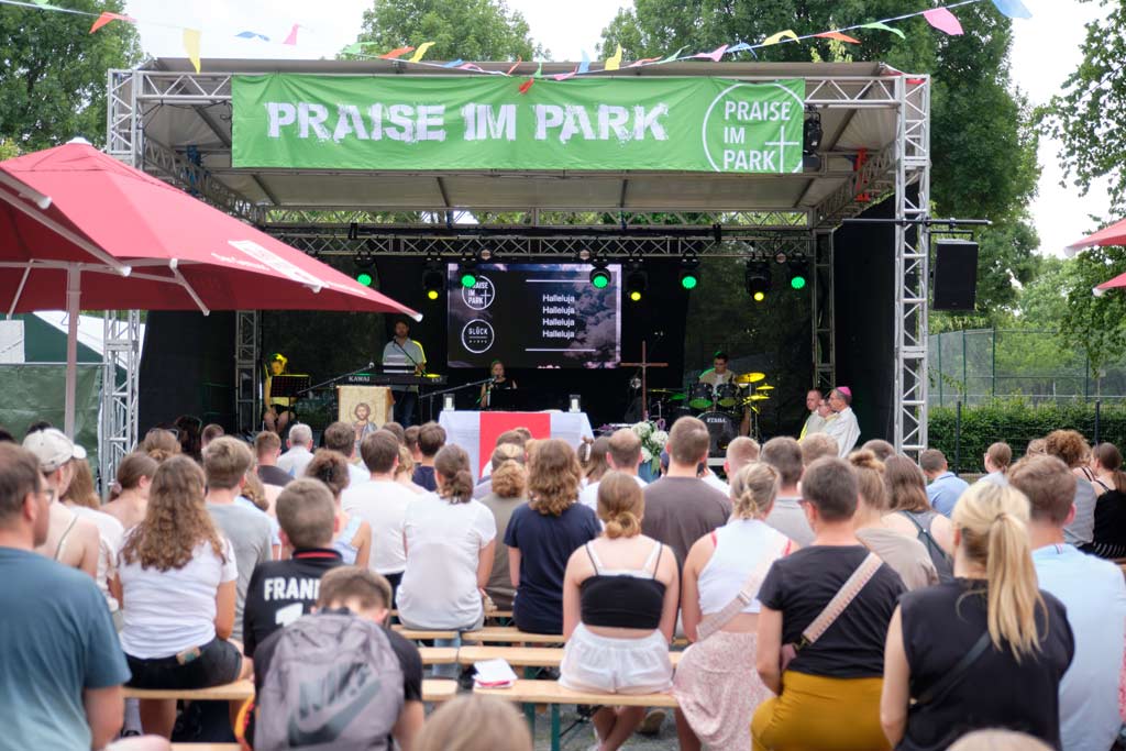 Bonifatiuswerk der deutschen Katholiken Praise im Park